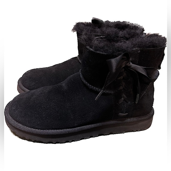 UGG Shoes - UGG Women's Classic Lace Mini Boots Black 1103756 Size 10